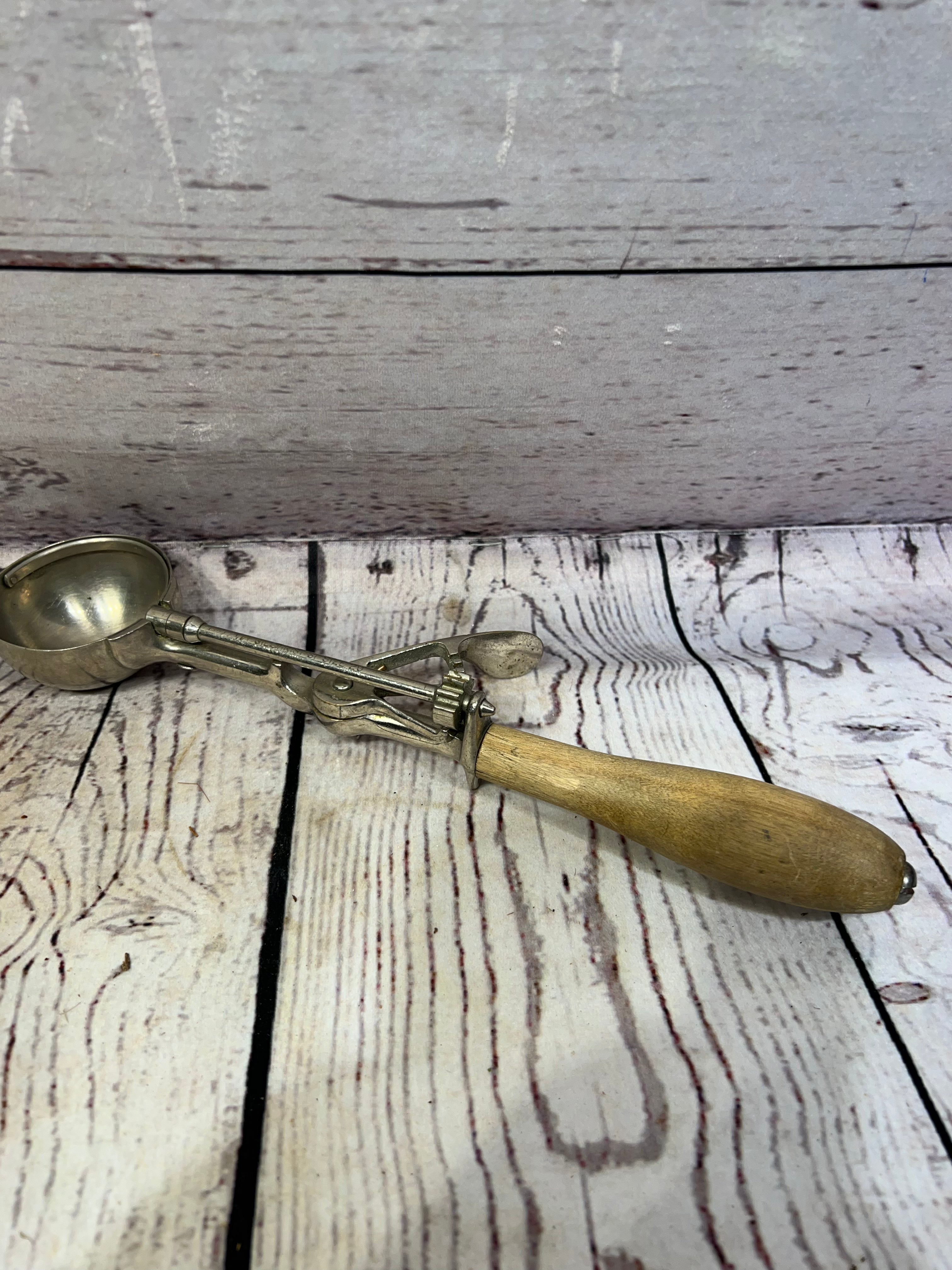 Vintage Ice cream Scooper