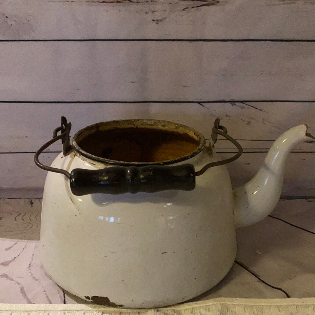 Cast Iron Enamel teat pot