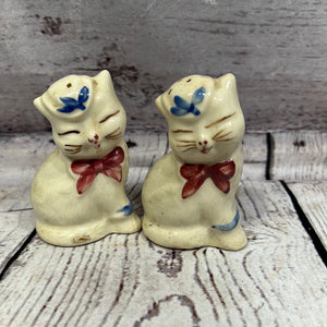 1940 Cat Salt/Pepper shakers