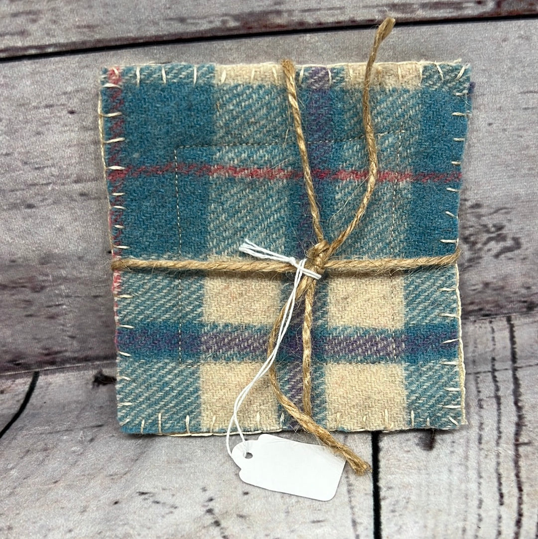 Set 2 knitted coasters
