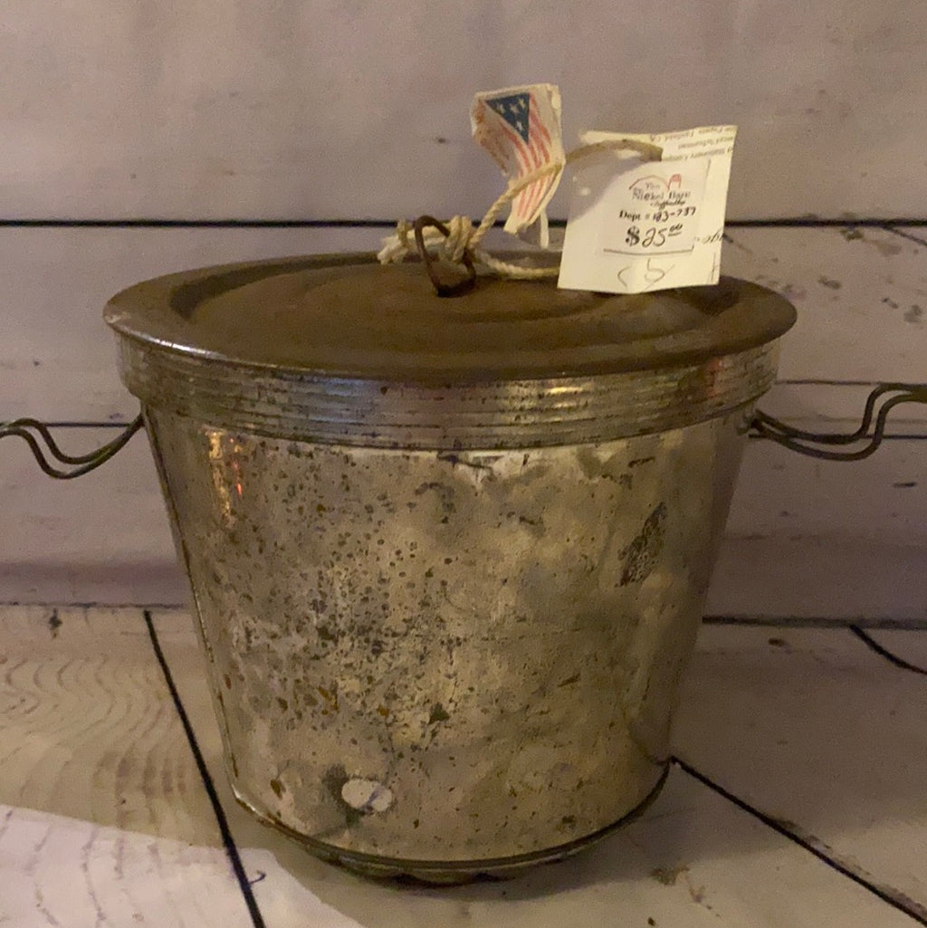 Metal Cake Tin