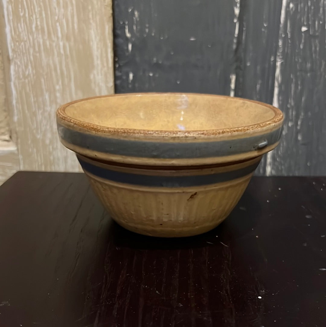 Yellowware 5.5" Blue band Mixing Bowl