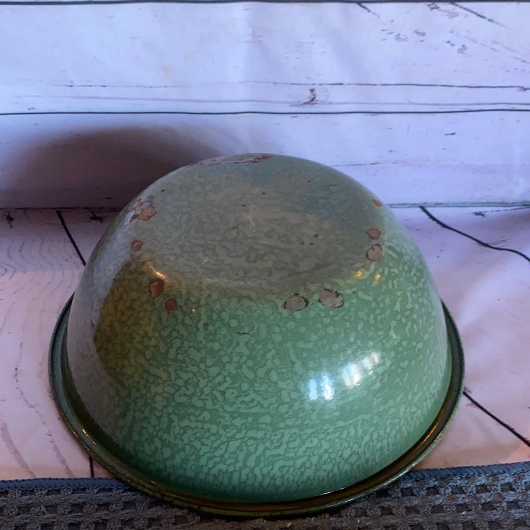 Green enamel bowl
