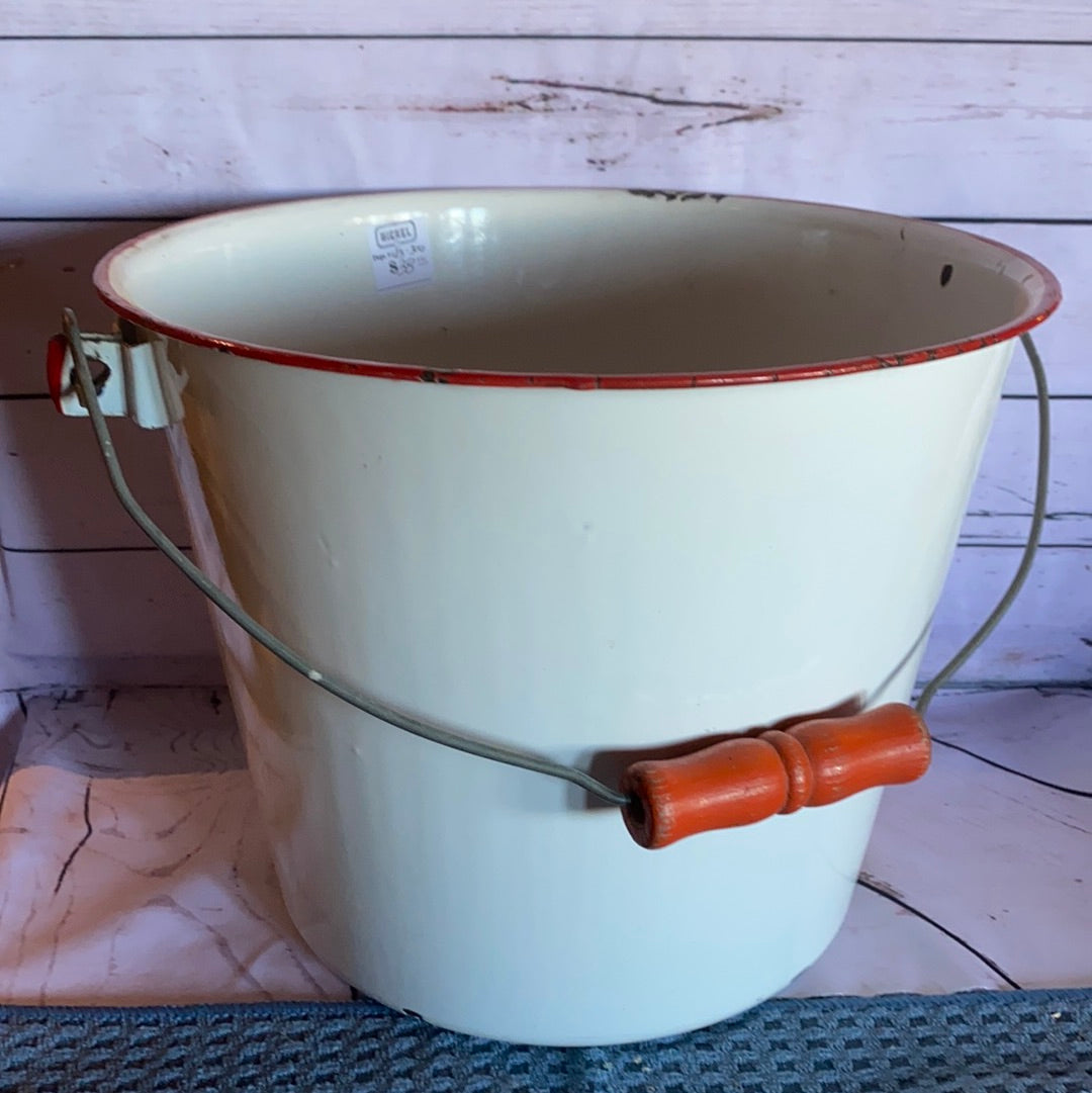 Large enamel pail