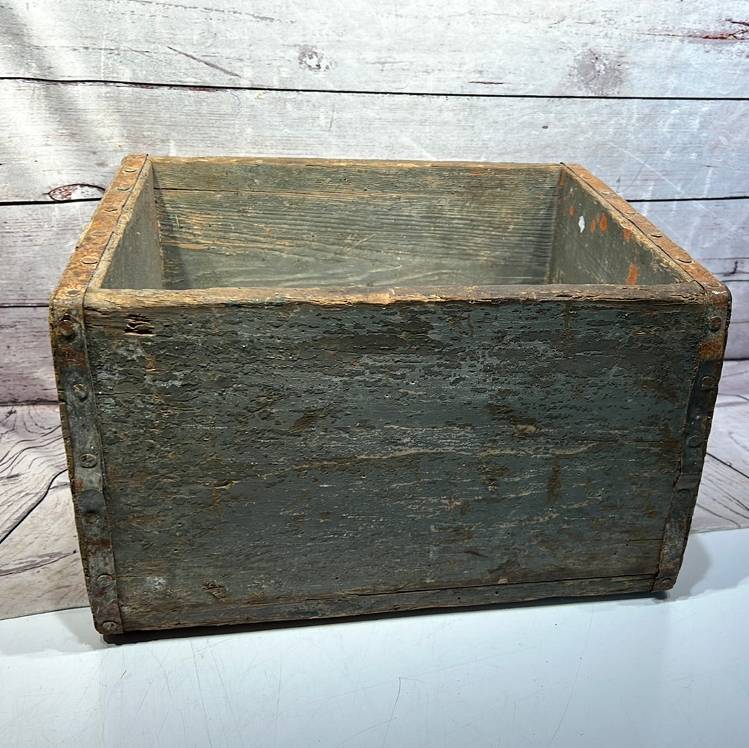 Old School Box Sifter