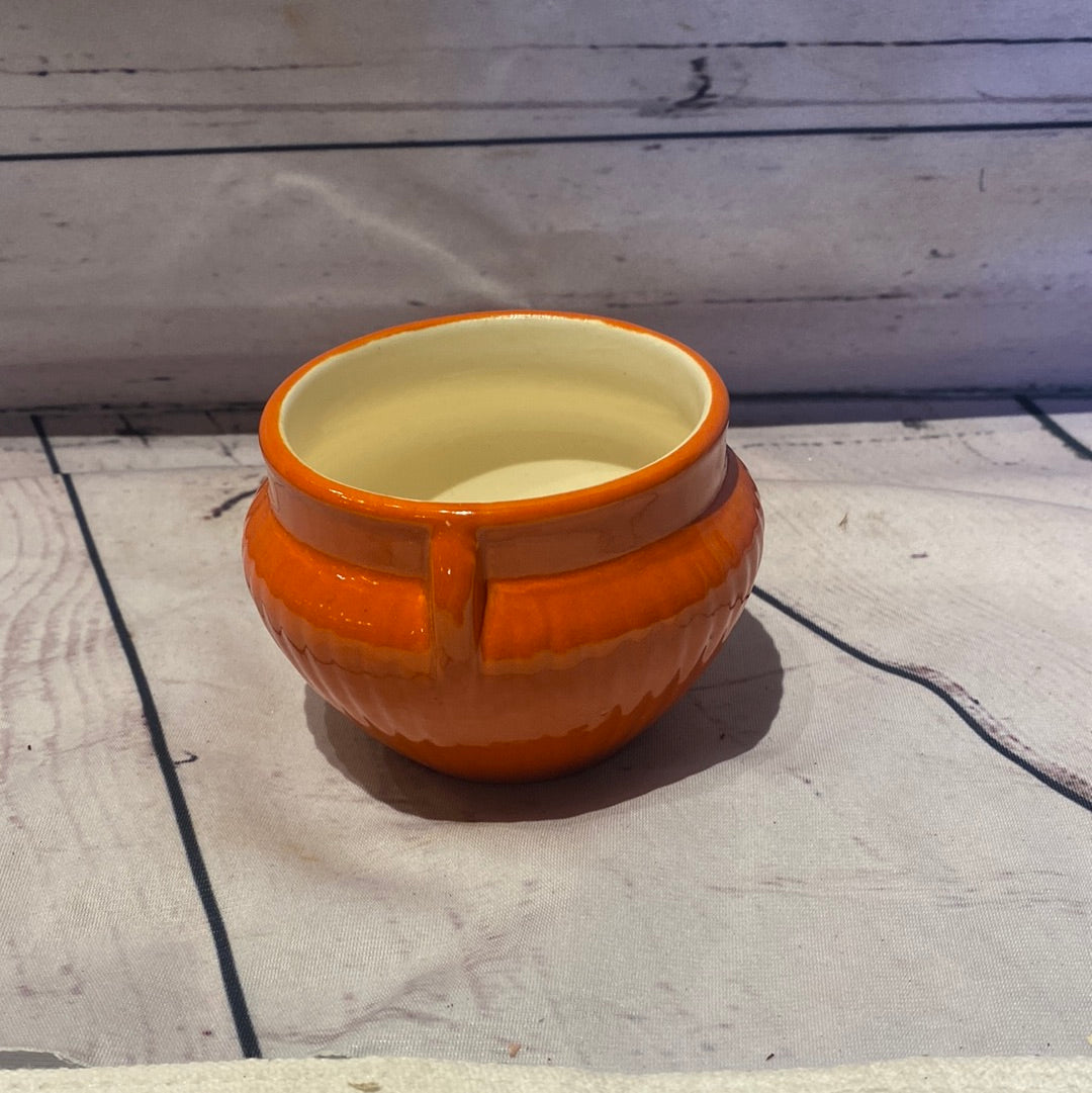 Small RedWing pot/bowl
