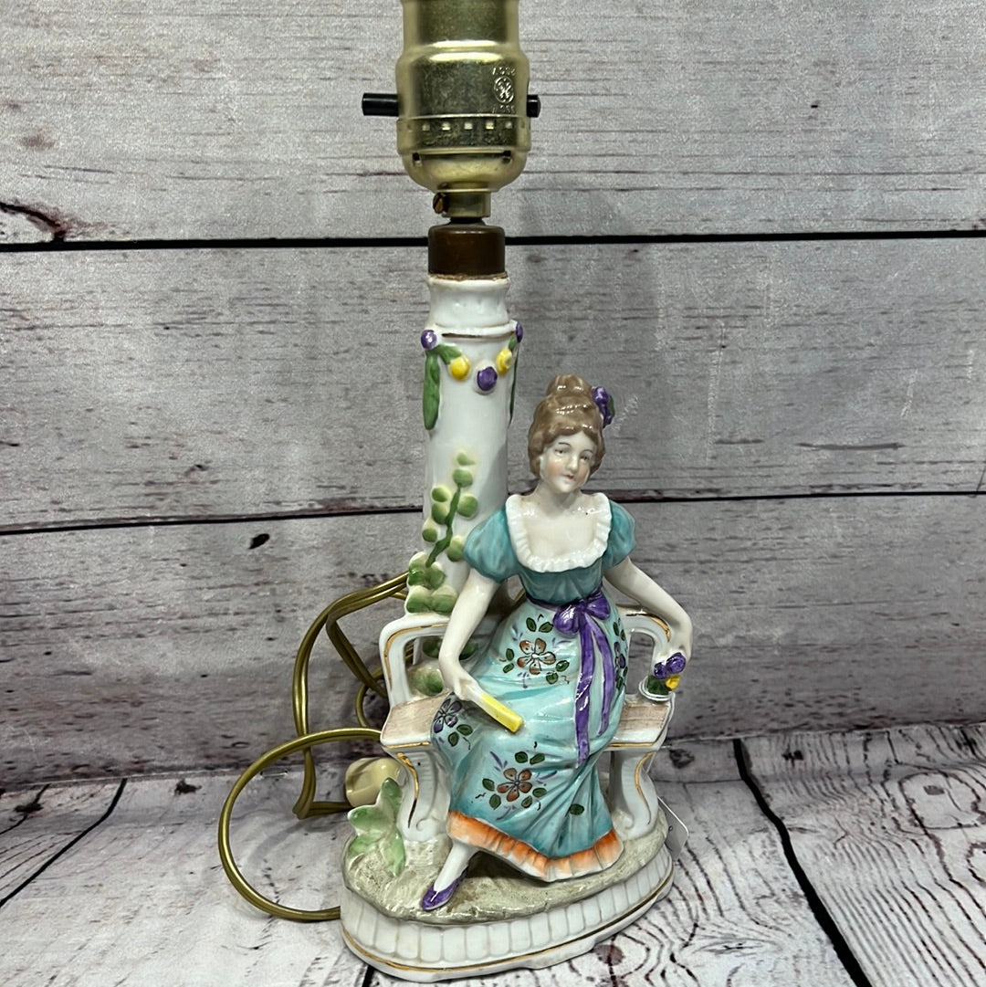 Porcelain lamp