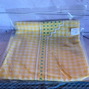 Yellow table runner