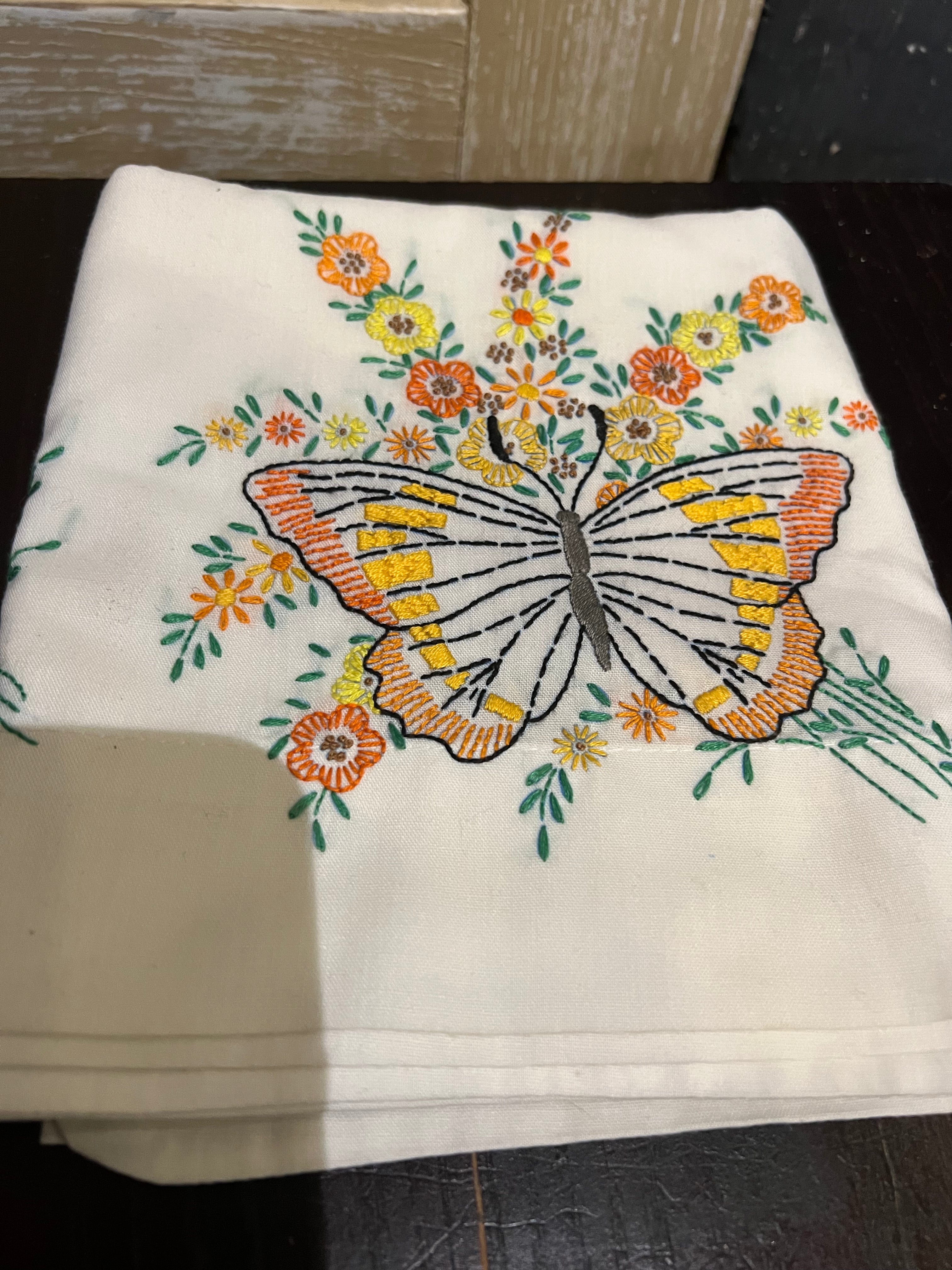 Knitted cloth butterfly