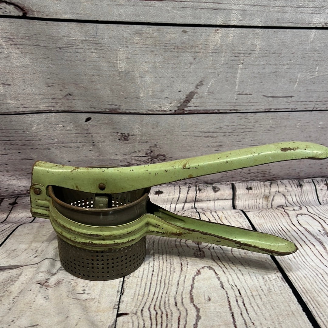Vintage Bean/potato masher