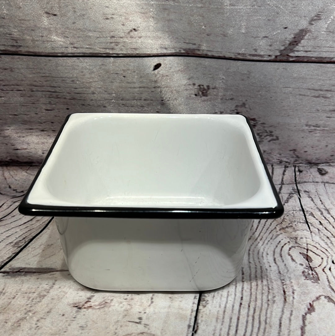 Square enamel tin