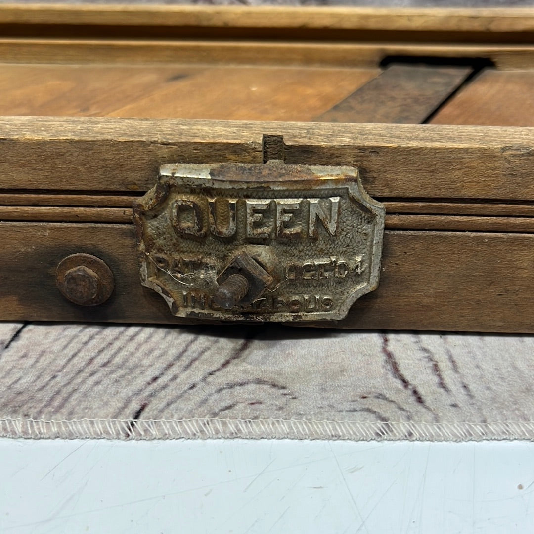 Queen Kraut Cutter