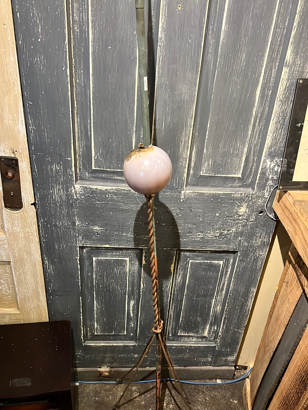 Lighting rod, with glob