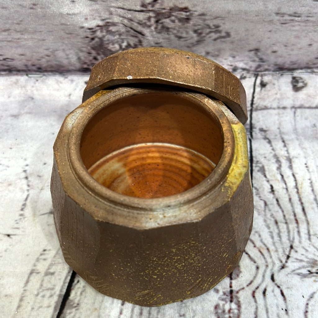 Alamachee Pottery jar