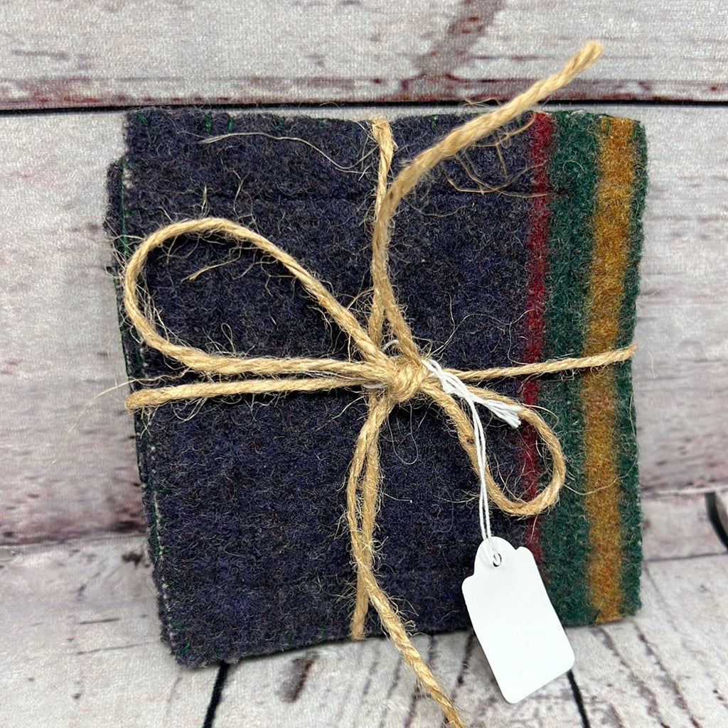 Set 2 knitted coasters