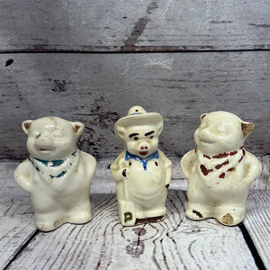 1940 pig salt/pepper shakers