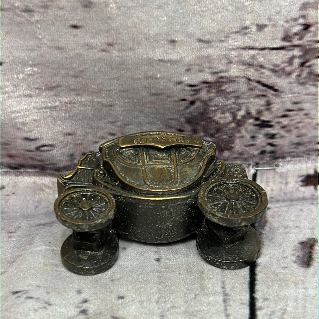 Carriage Ash Tray