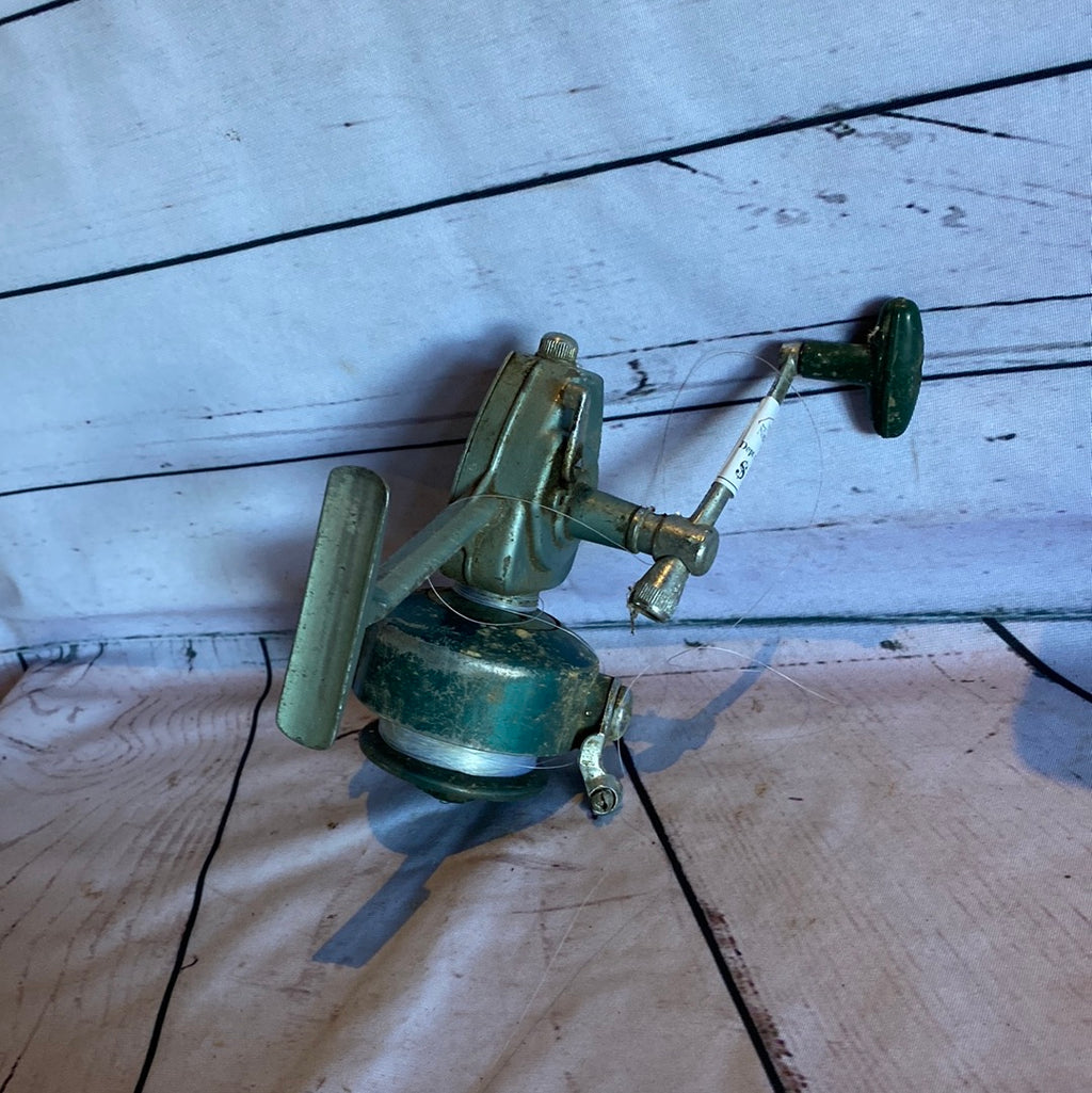 vintage fishing reel
