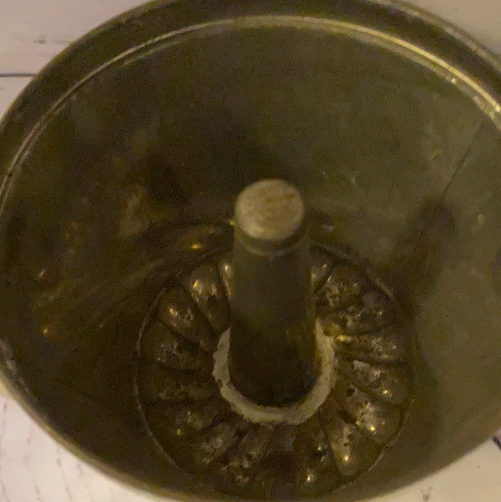 Metal Cake Tin