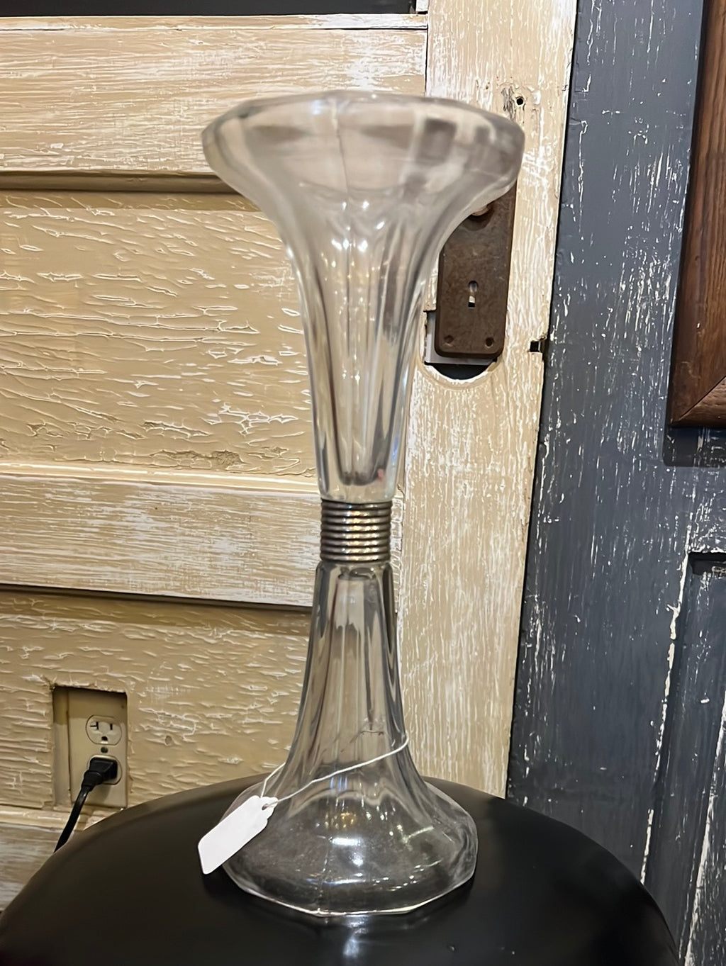 Glass shelve stand