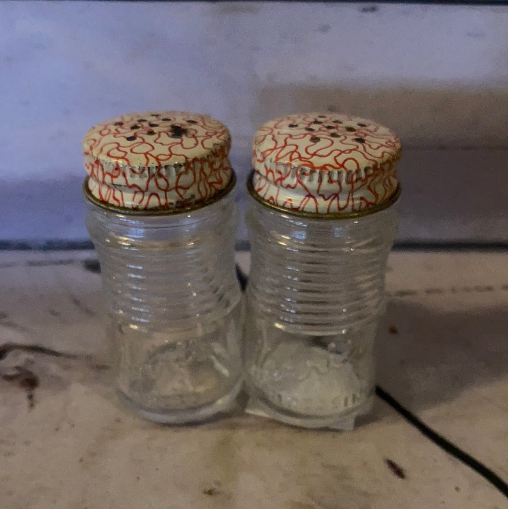 Henries salt pepper shakers