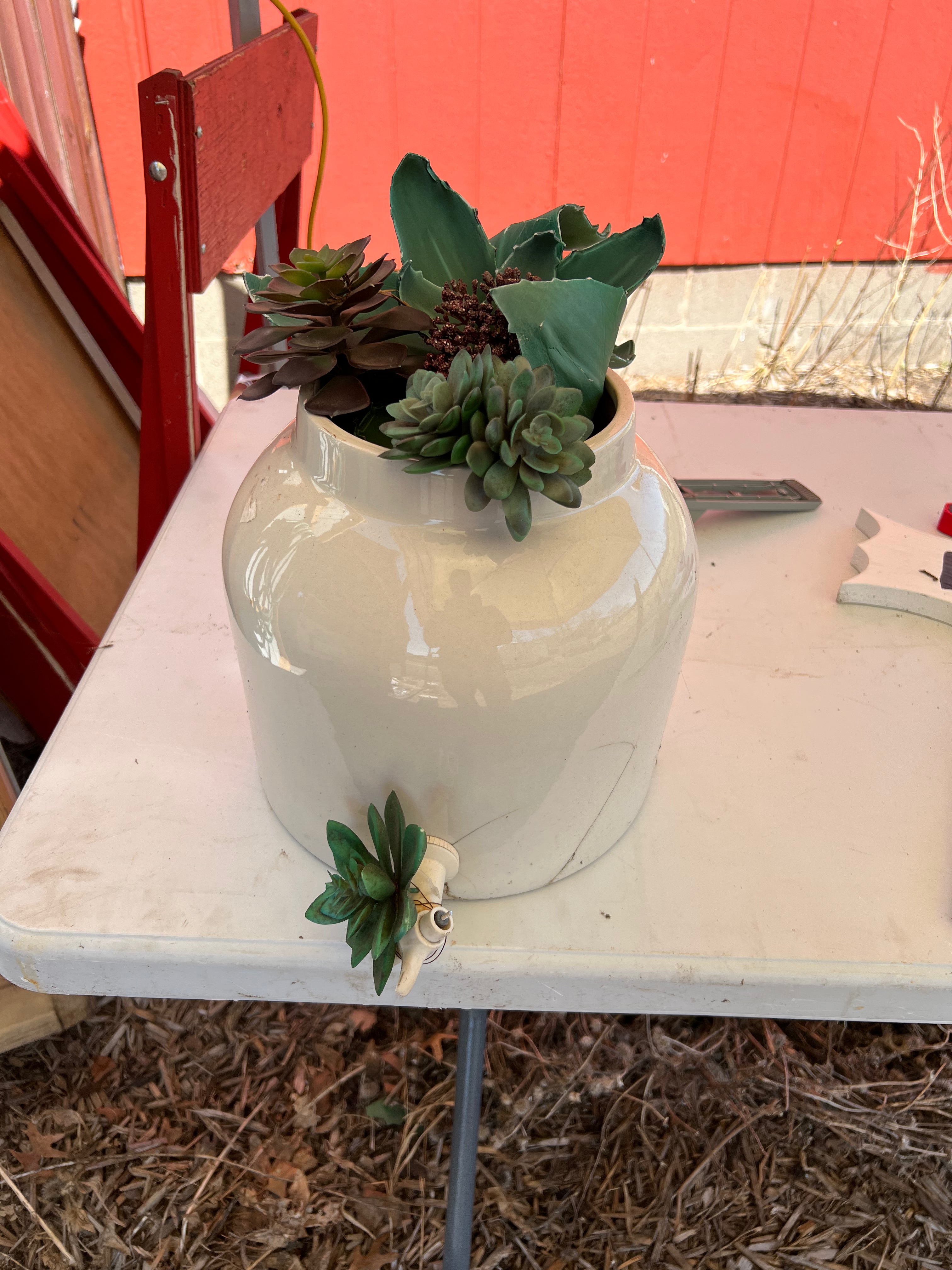 Porcelain Outdoor Pot