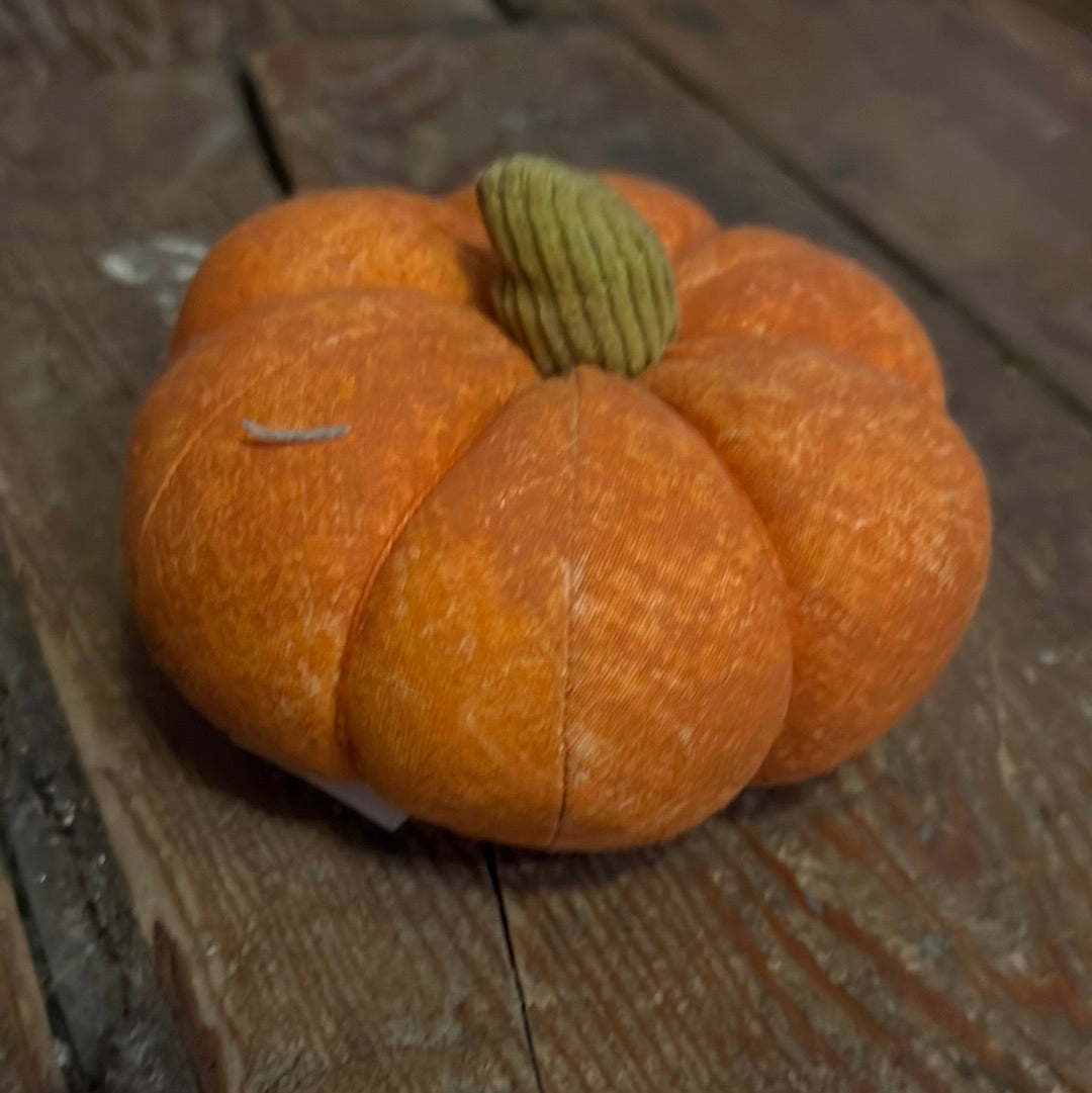 Small decor pumpkins