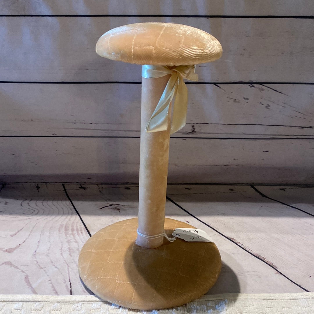 Hat display