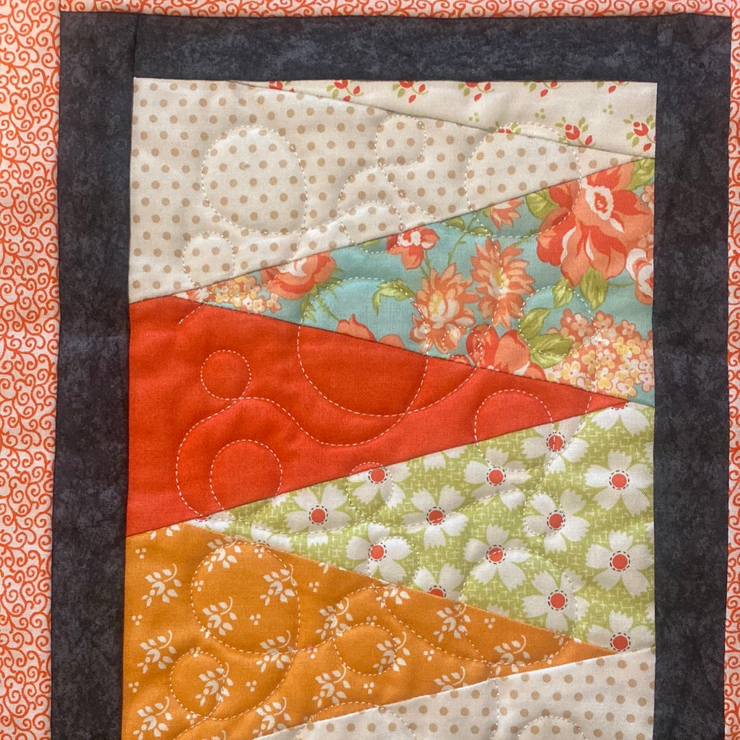 20" x 11" Triangle fruit table runner