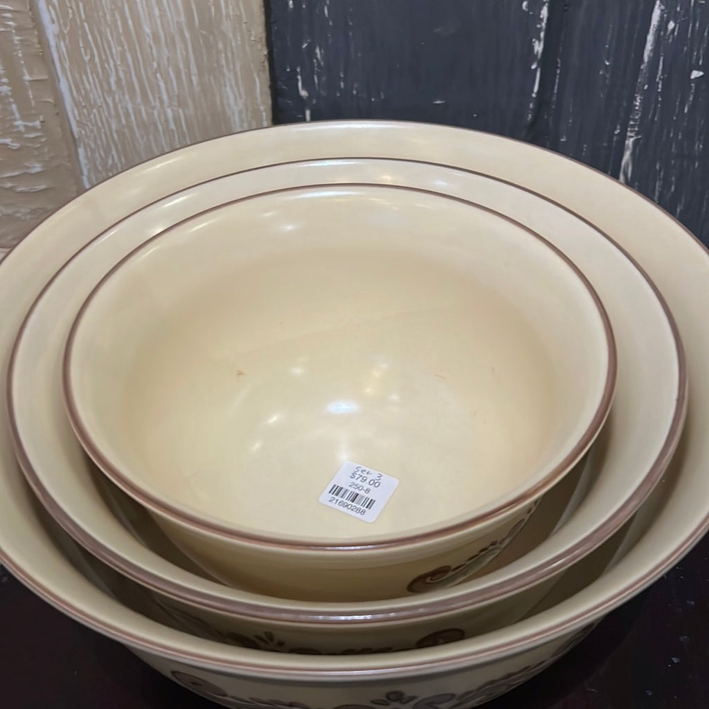 "Village" Pfaltzgraff Nesting bowls