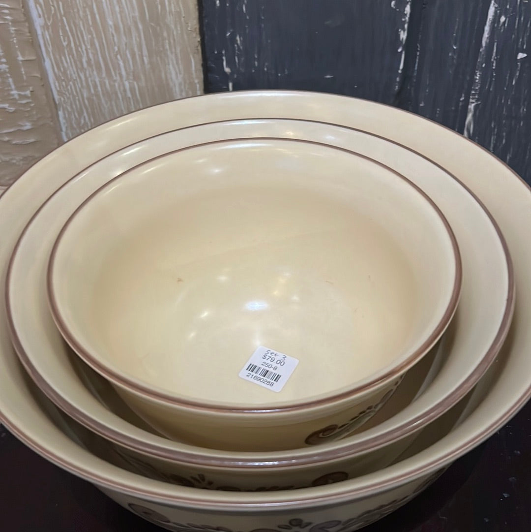 "Village" Pfaltzgraff Nesting bowls
