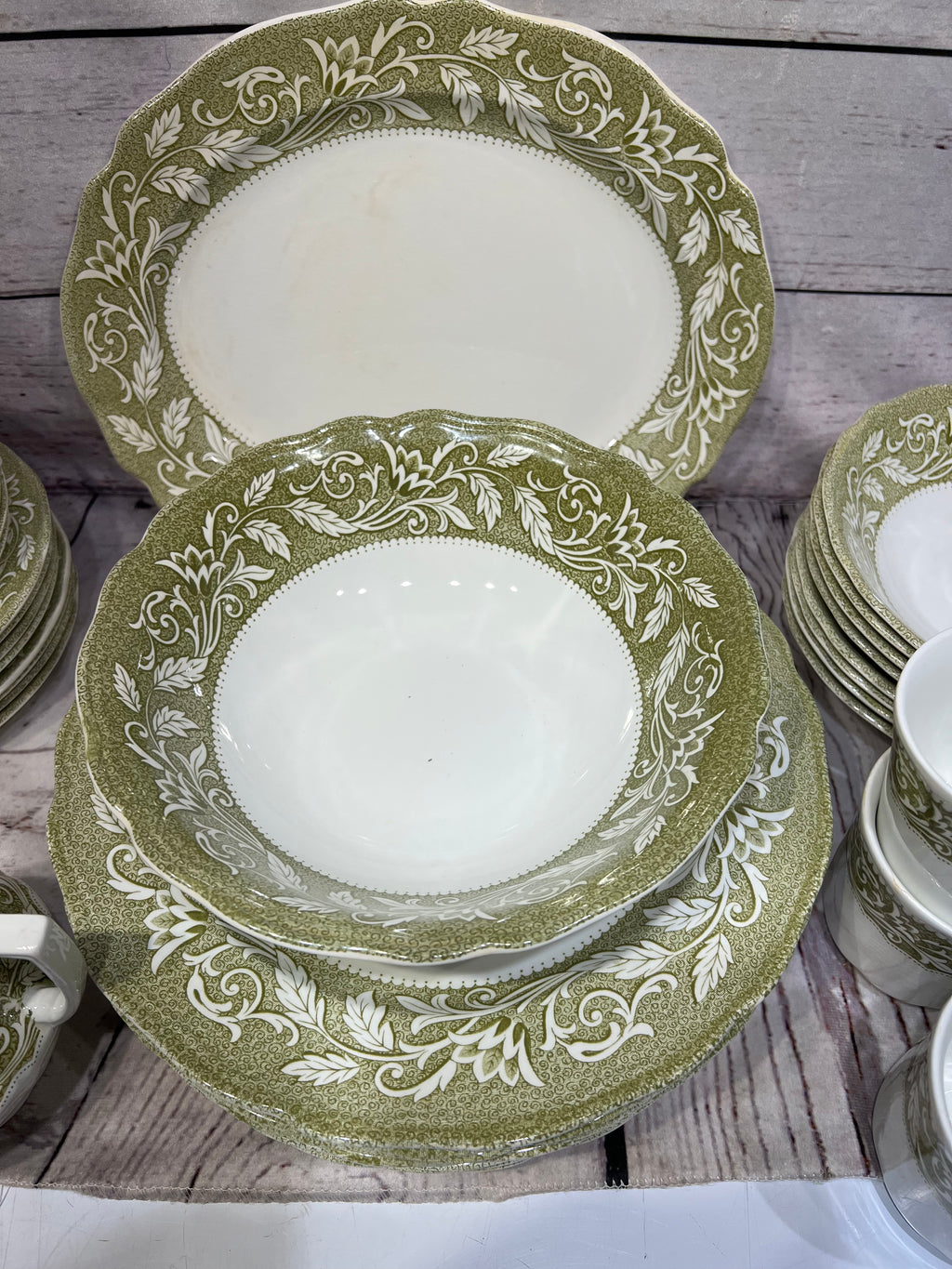 Royal Staffordshire by J & G Meakin Dish Set