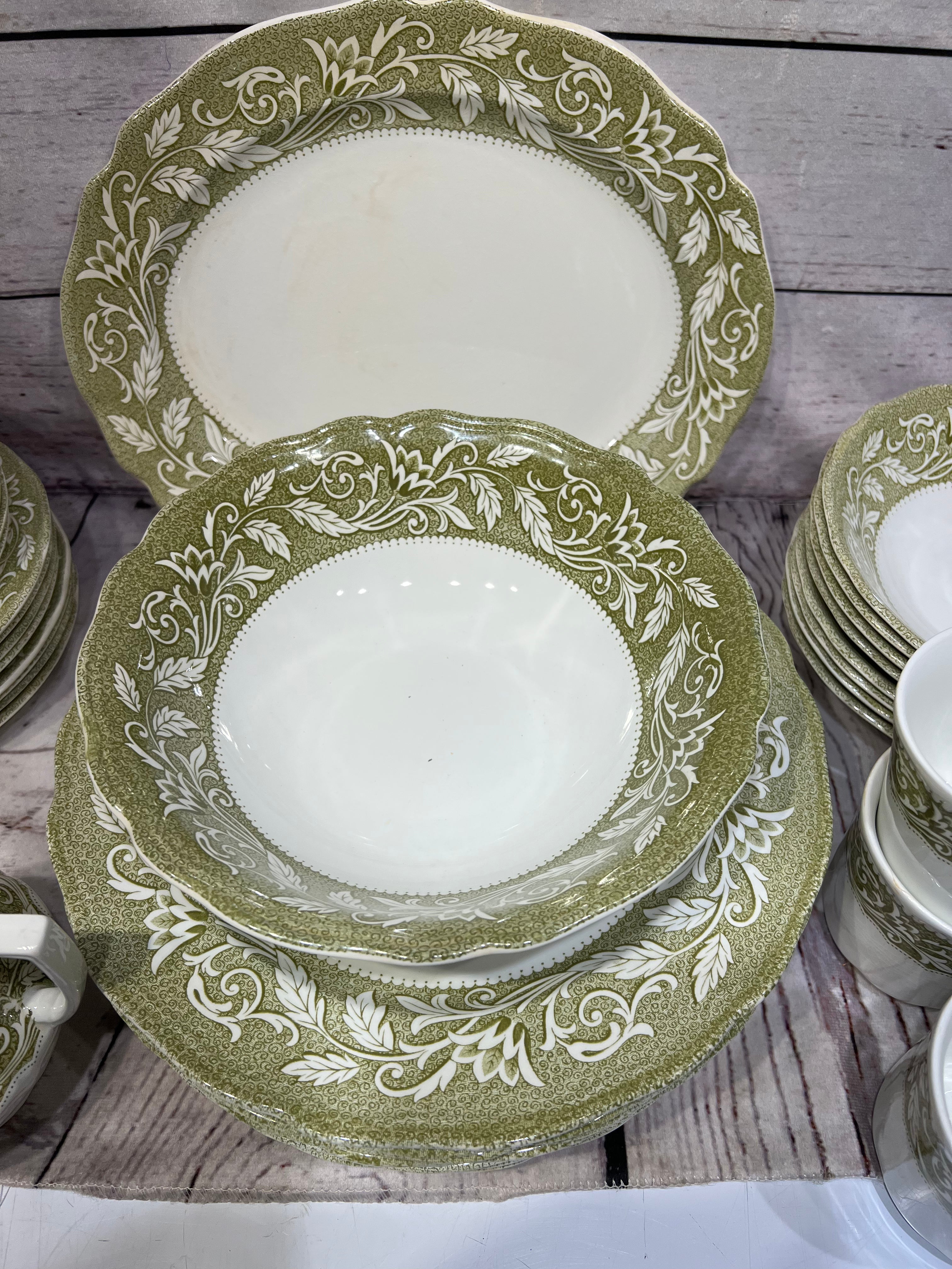 Royal Staffordshire by J & G Meakin Dish Set