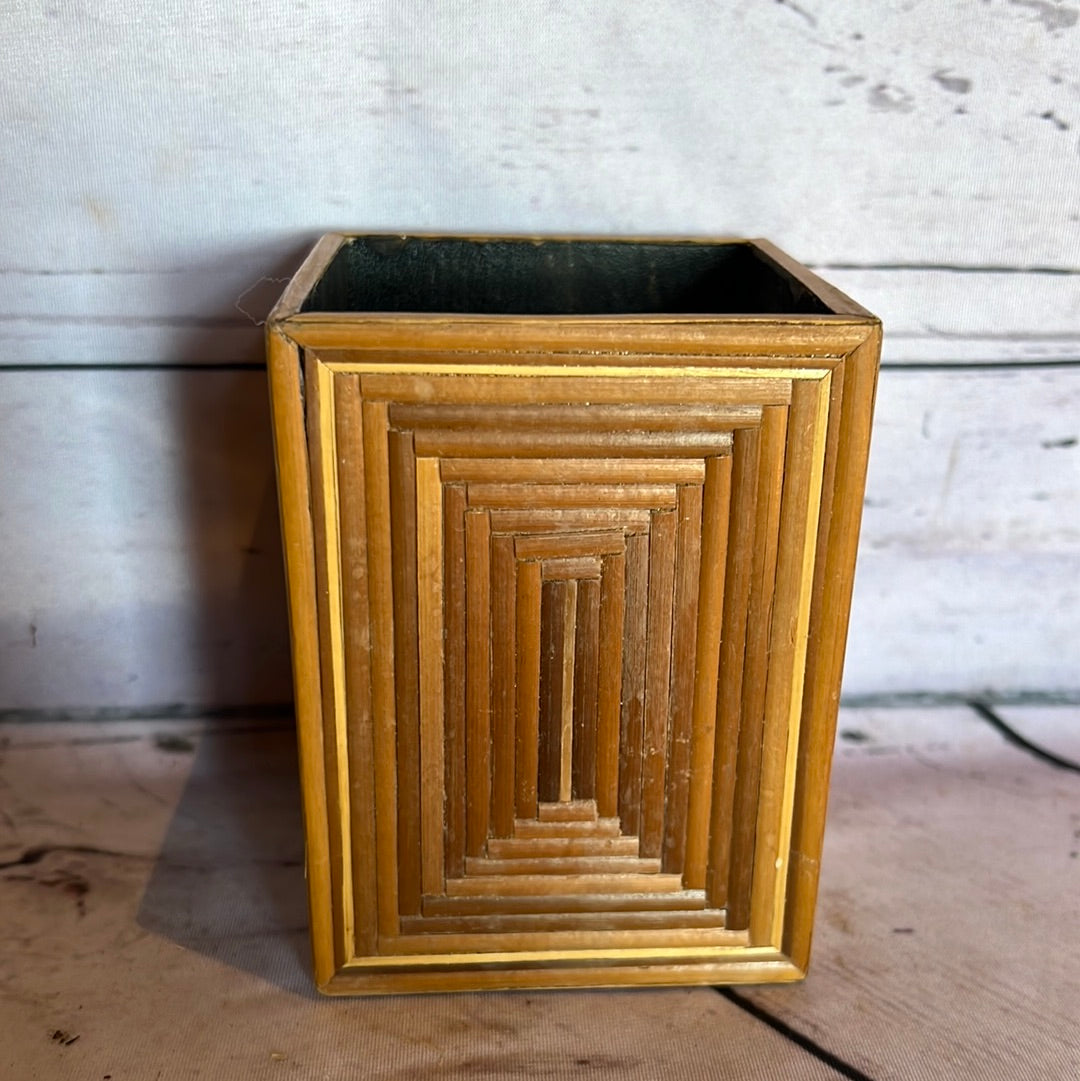 Small wood box