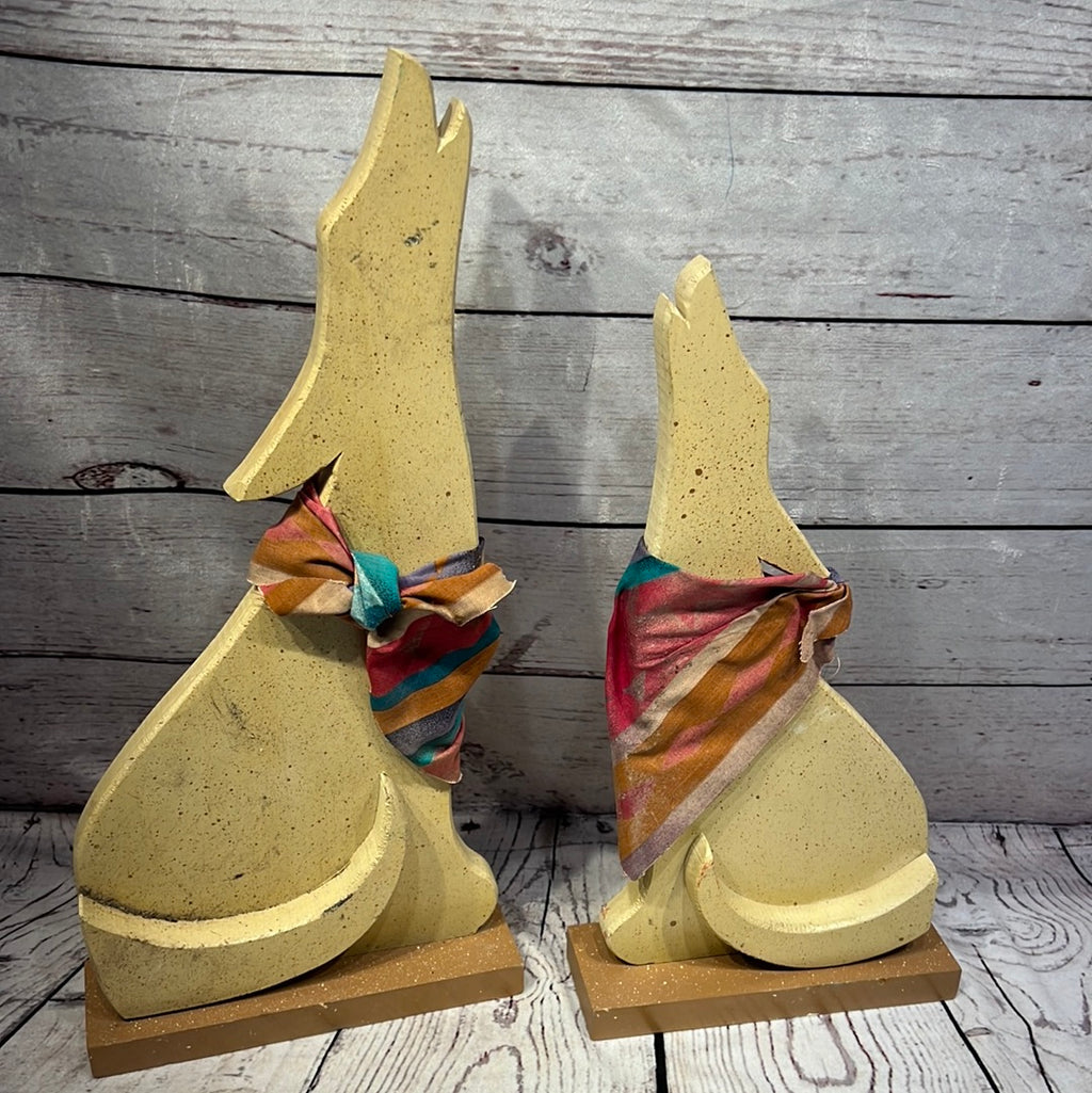 Western Wolf Decor