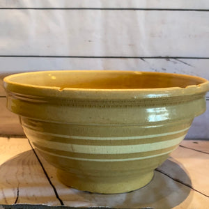 USA Pottery Bowl